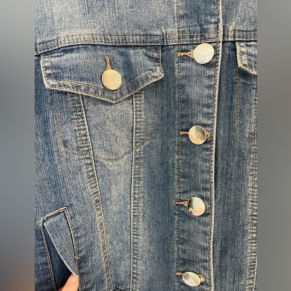 Cropped Denim Jacket - Picture 4 of 4